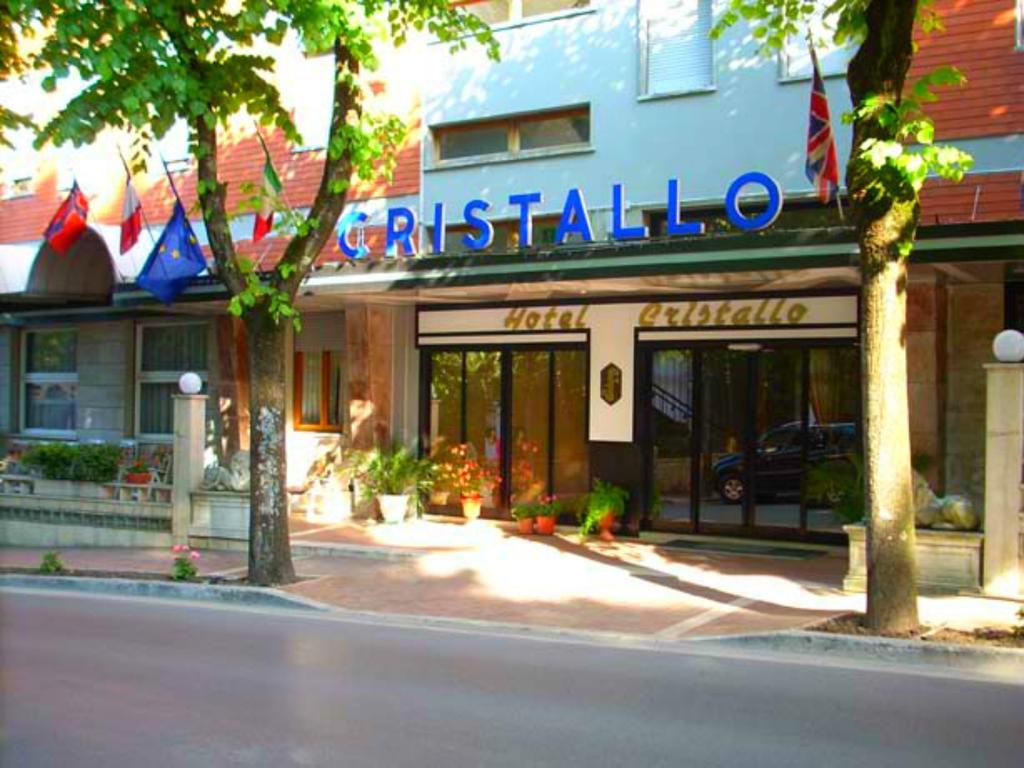 Hotel Cristallo Chianciano Terme Εξωτερικό φωτογραφία